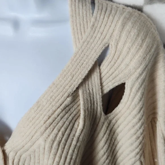 Express ribbed crop sweater cardigan women's Large oat NWT - Picture 2 of 8